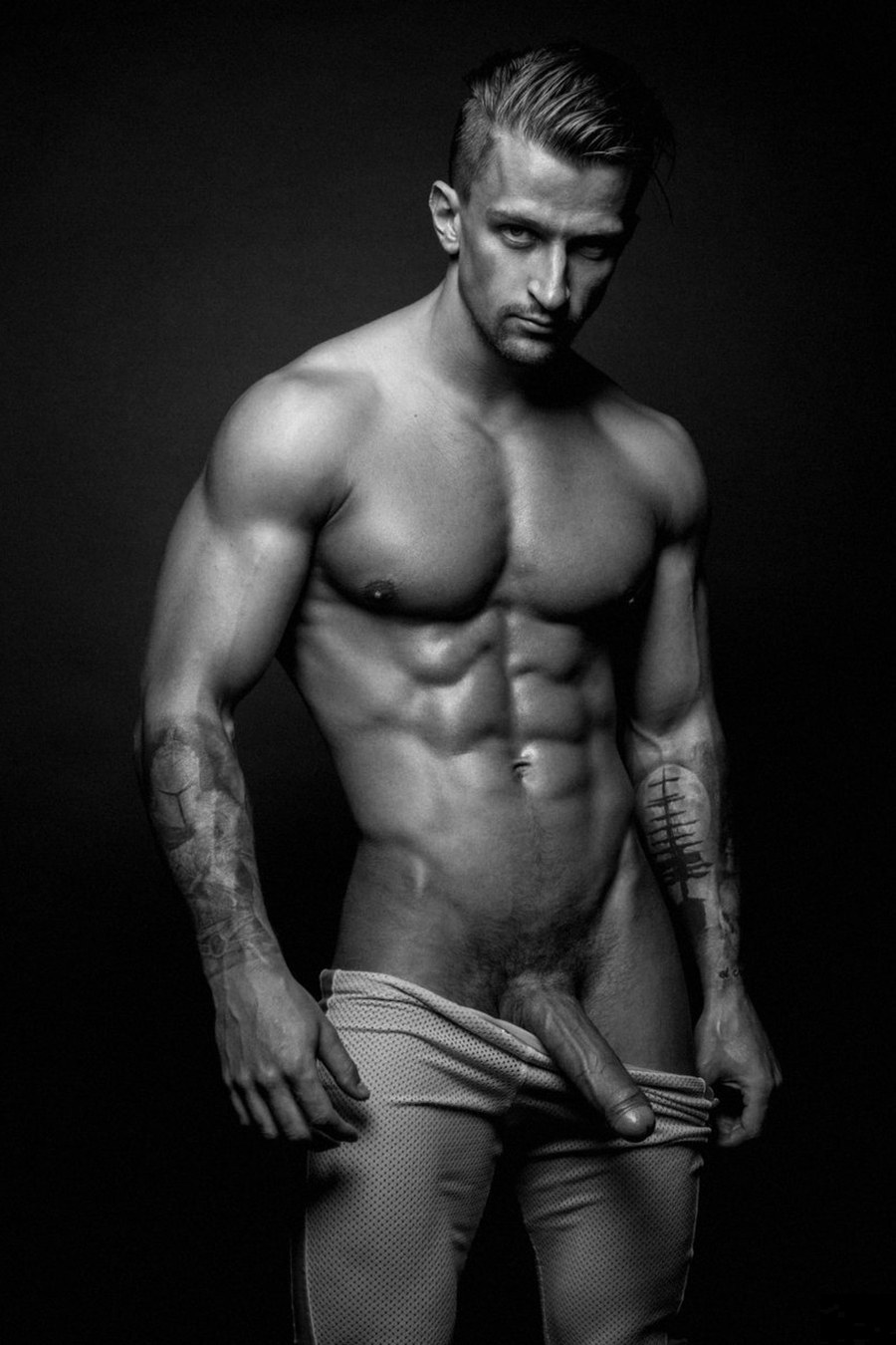 Stepan Perverzev Nudinka desnudo