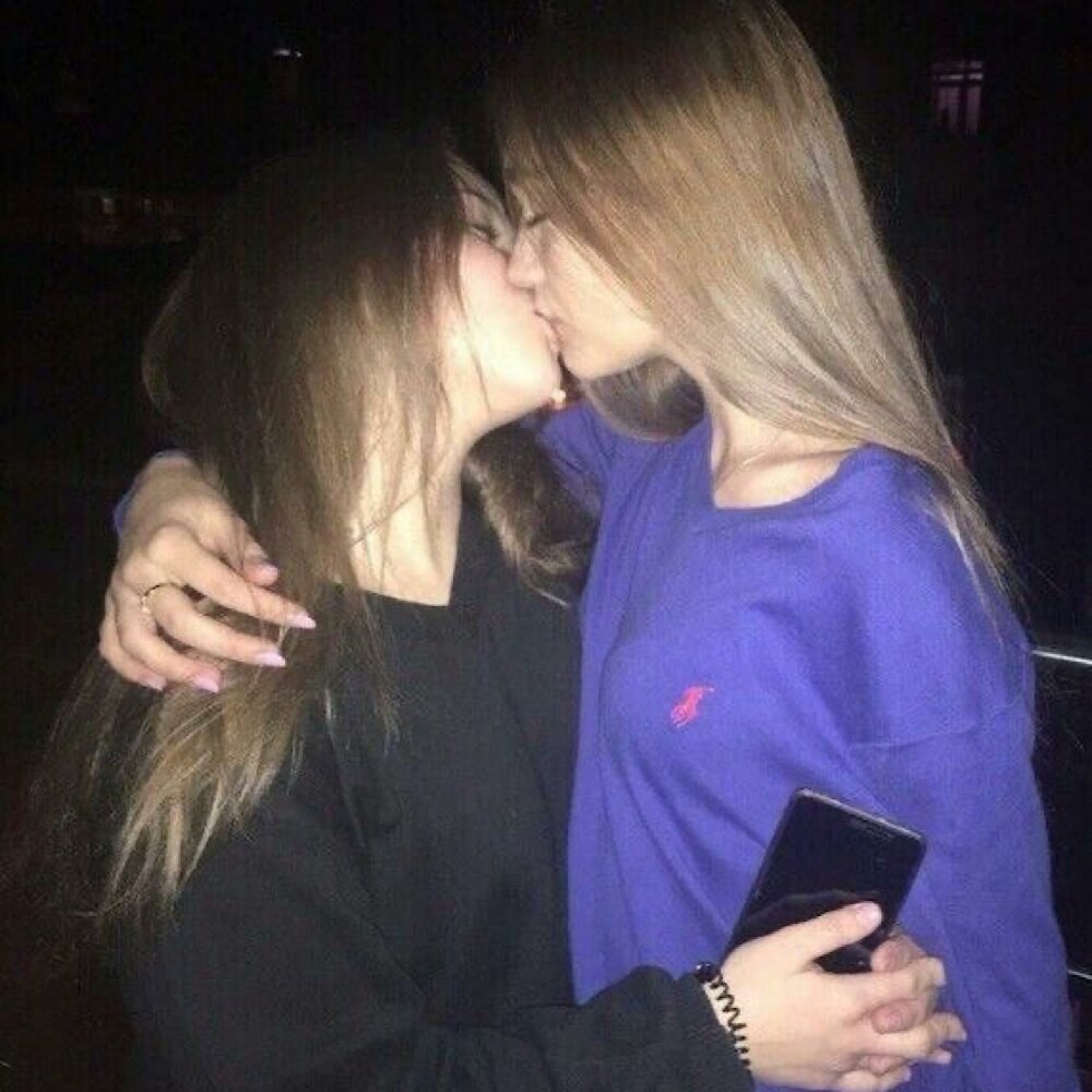 Beso estética de chicas