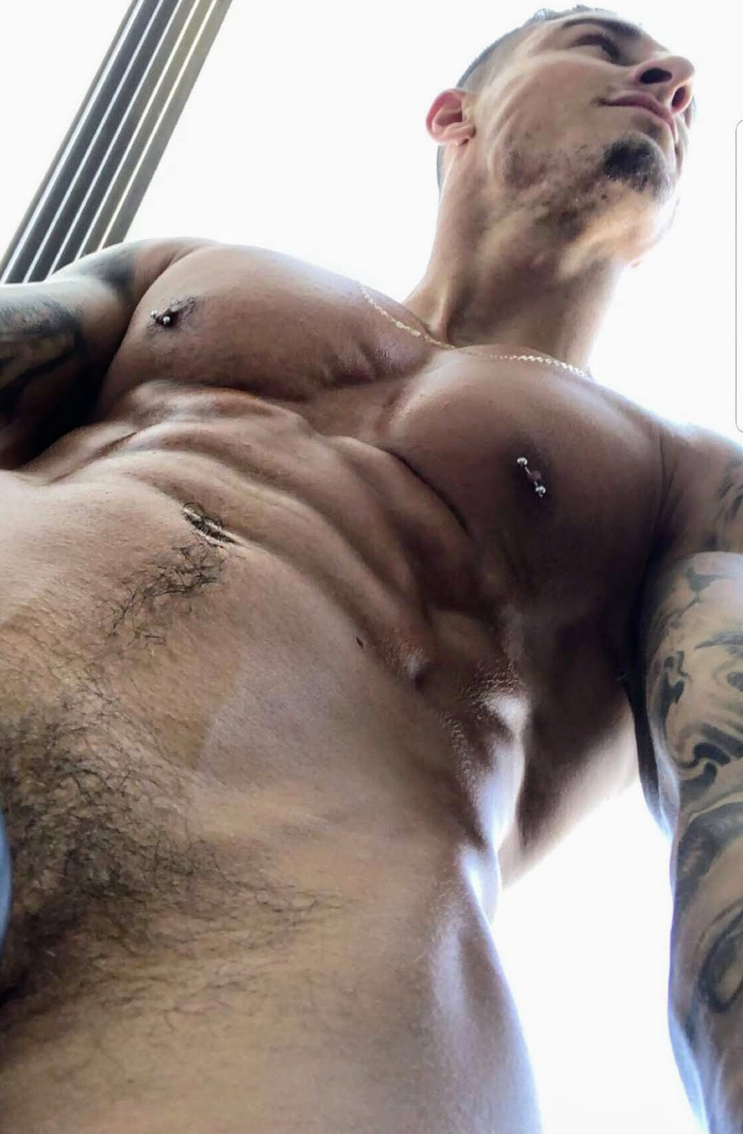 Rhys Sachett ese tatuaje