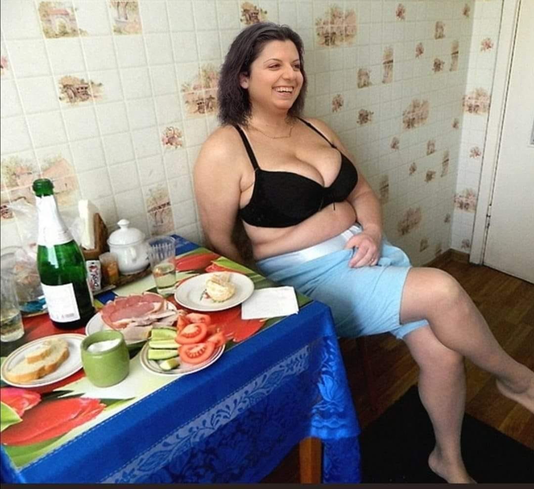 Margarita Simonyan desnuda