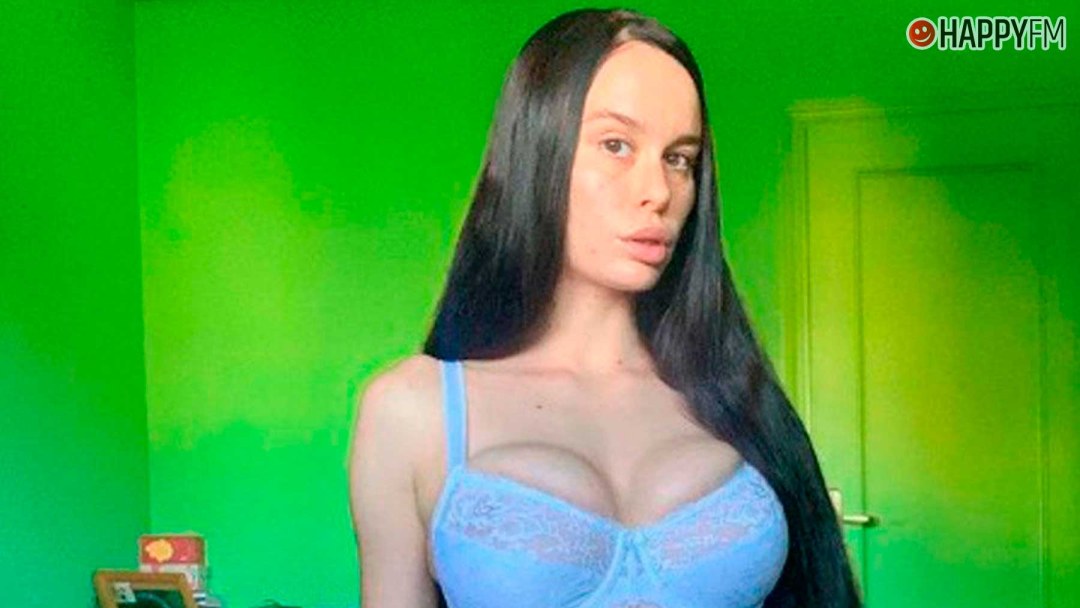 Maria DeDireeva está desnuda