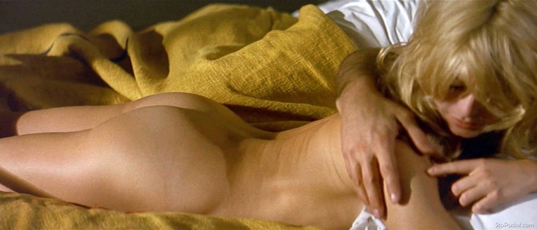 Brigitte Ann-Maro Bardo desnudo