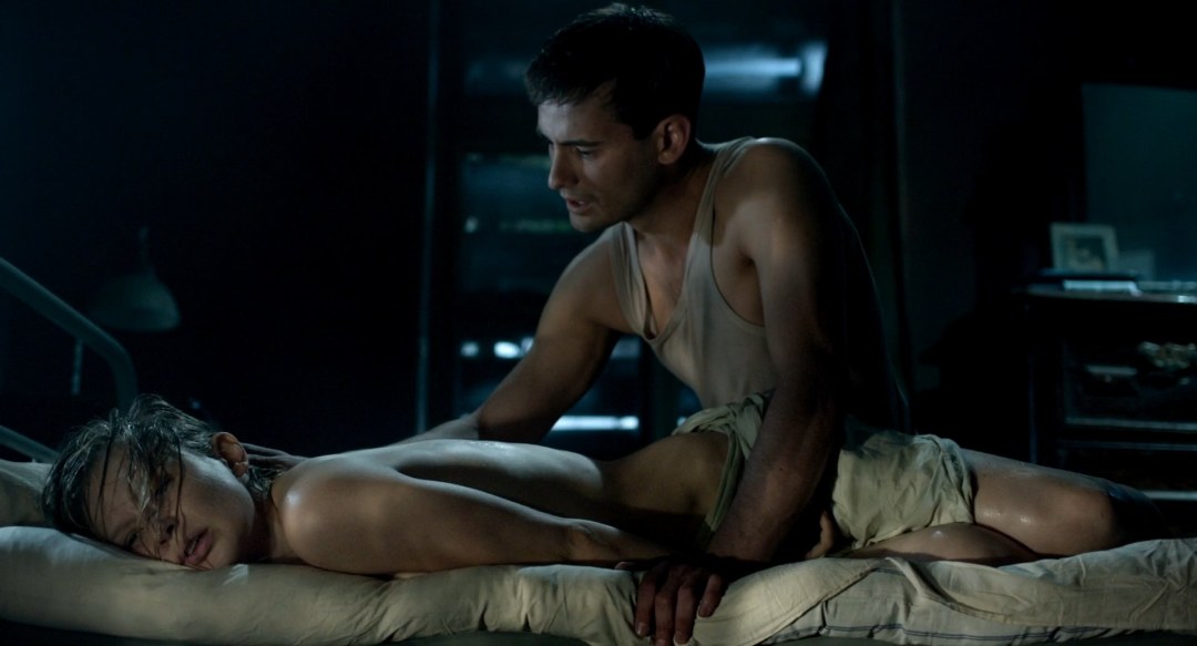 Jamen Clement desnudo el martes
