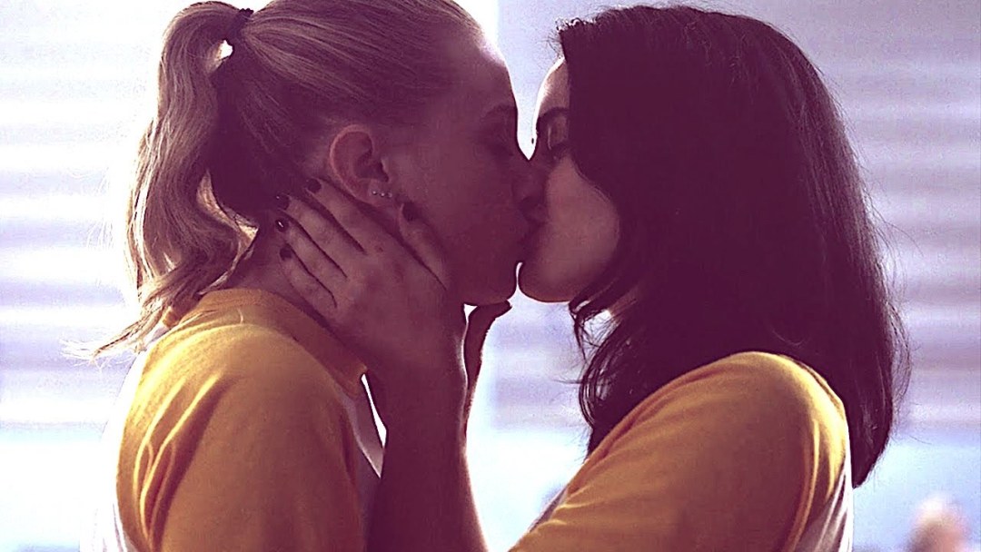 Serie Riverdale Kiss Veronika