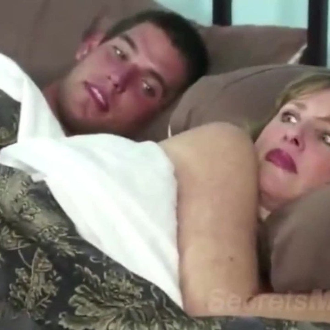 Mamá con un amigo con enorme