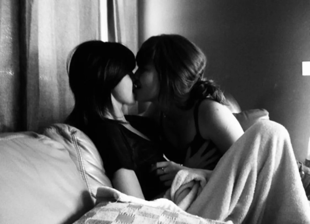 Femslash yuri