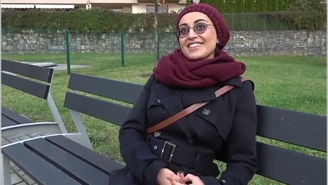 Yasmeena afgana en medias