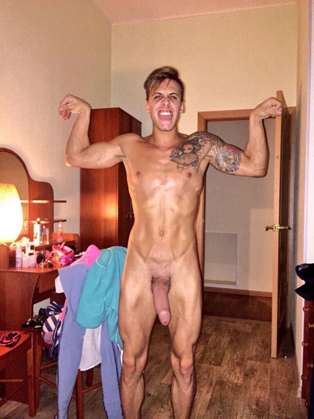 Chris Diamond con chicas polla