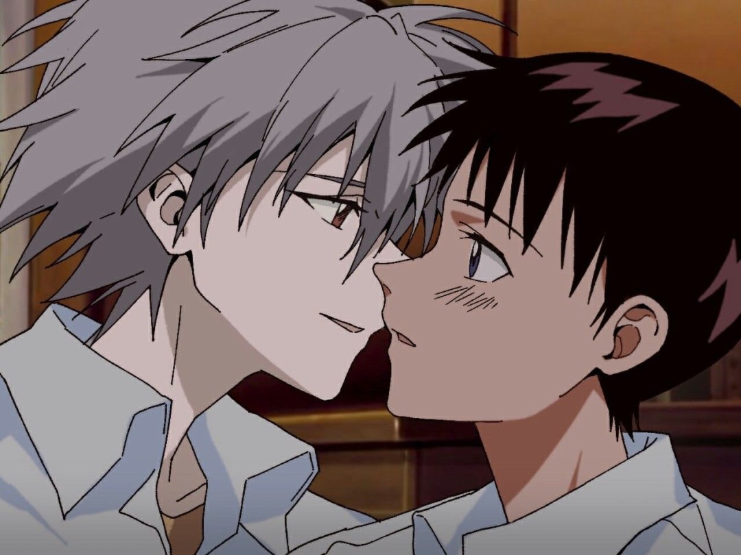 Kaoru y Shinji beso oficial