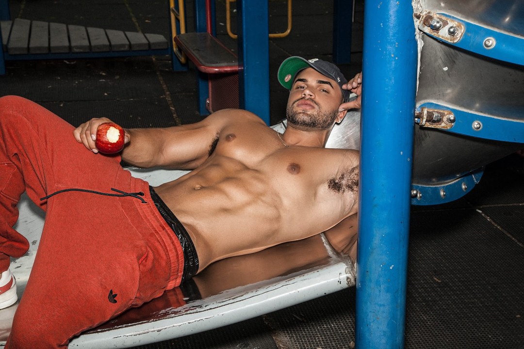 Raciel Castro Bang Naked Bang
