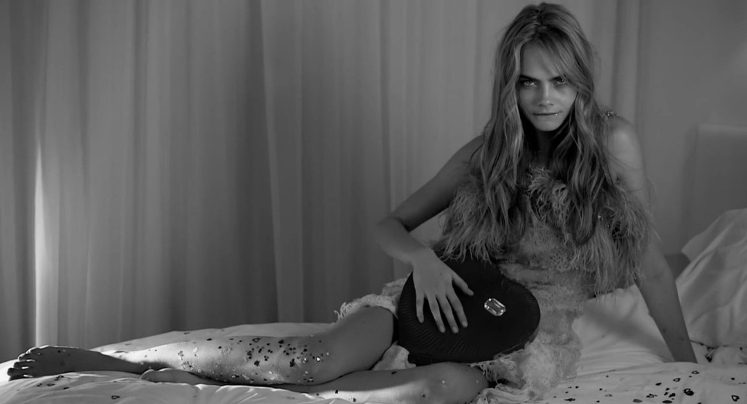(18+) Cara Delevingne