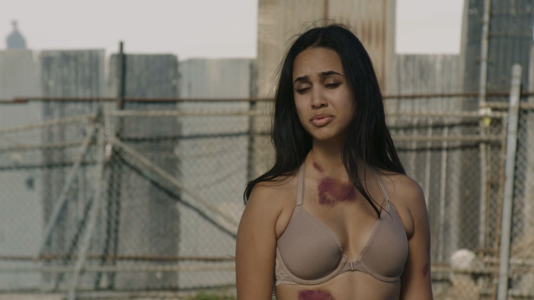 Emily Ratazhkovsky tetas