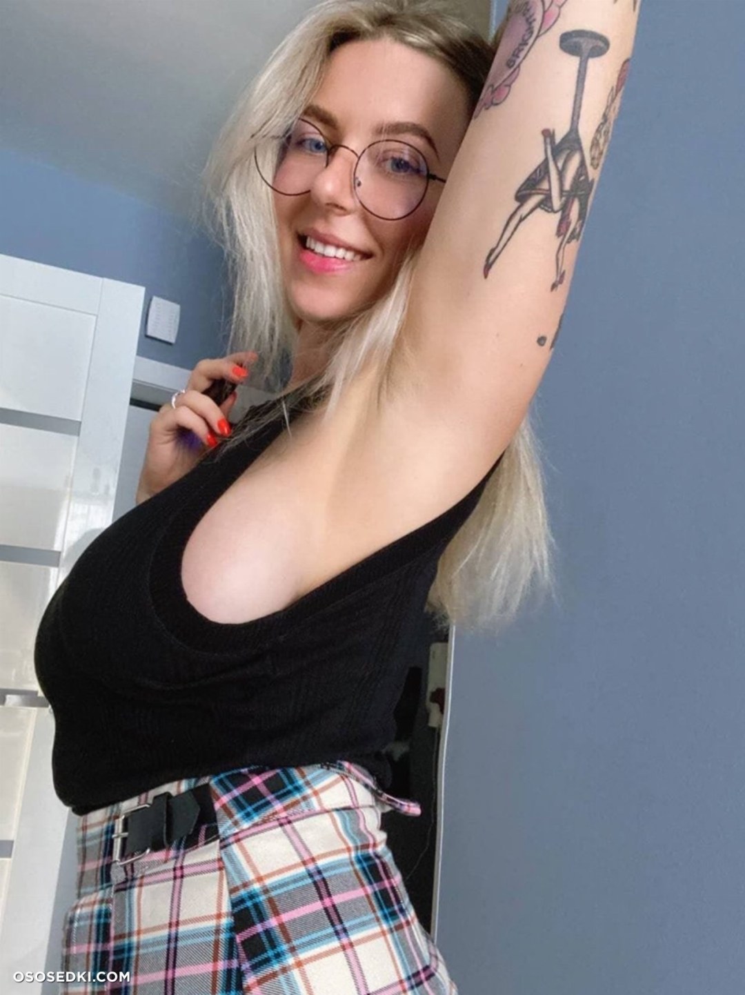 Kochanius Anna Kochetova Tits