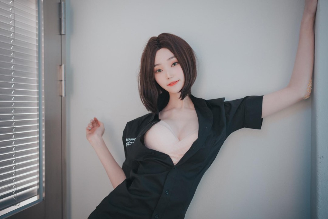 Sam Assistant Cosplay