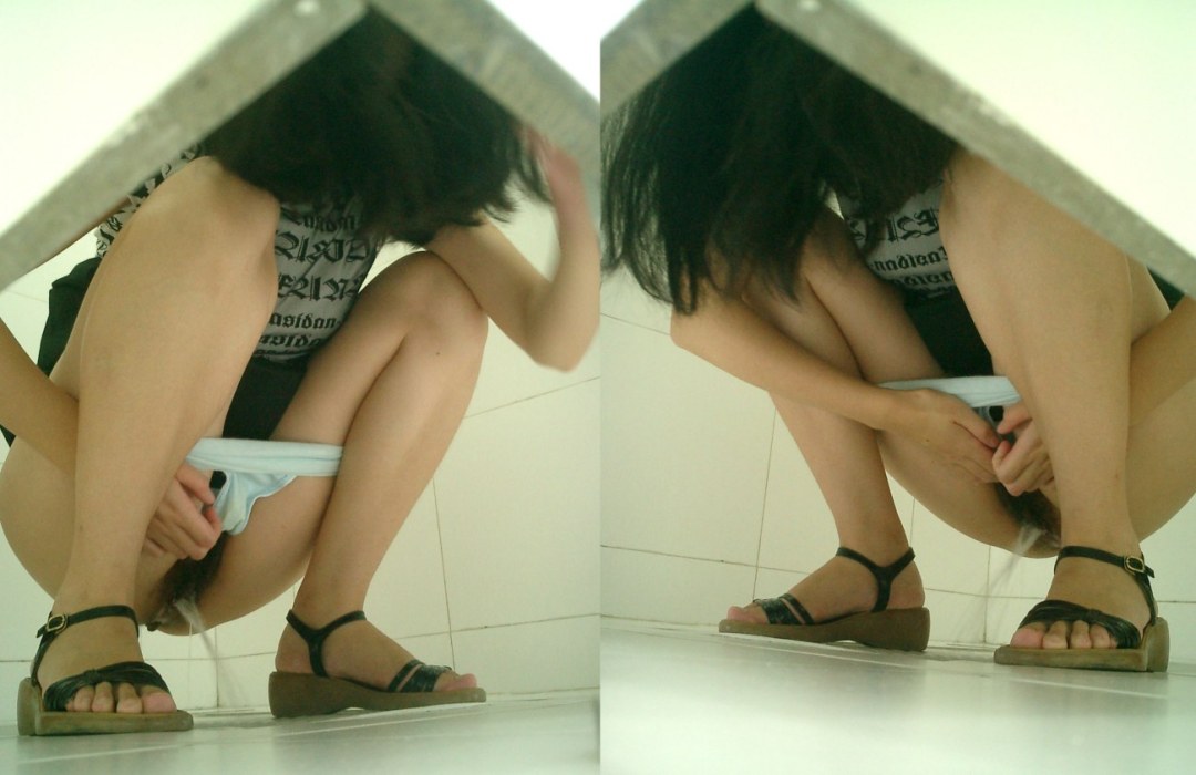 Ngintip ngintip ngintip pispis kamar sd smp xxx