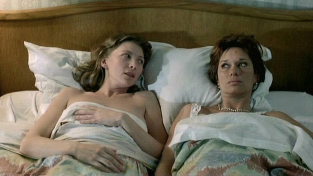 Gras desnudas en películas de artes