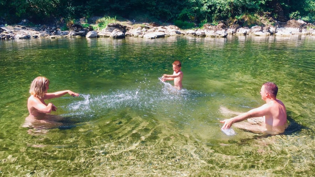 Nudist Retro Private posee el pene