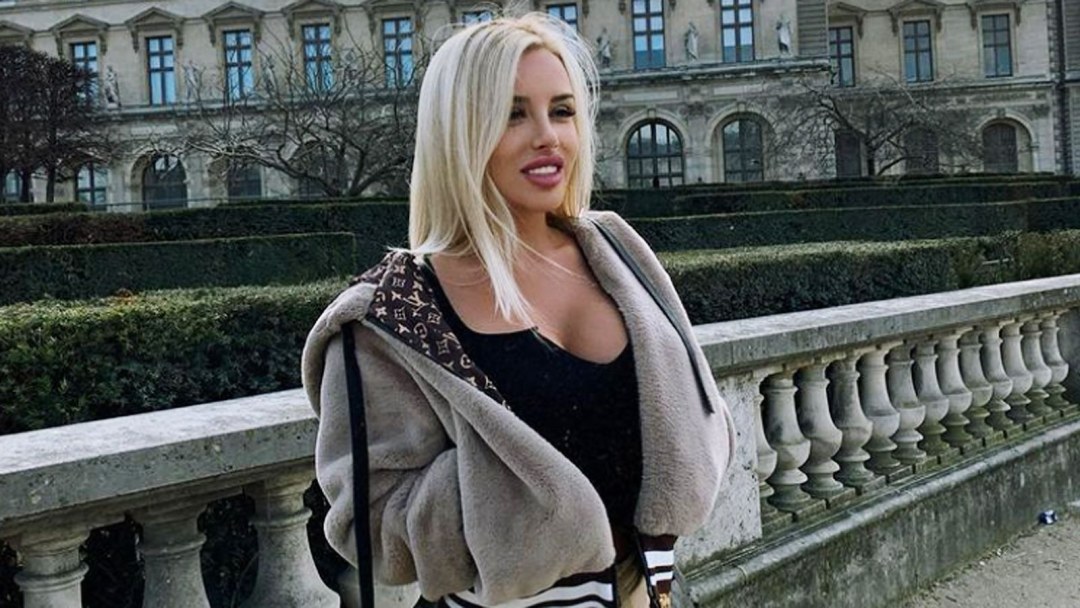 Violetta está caliente