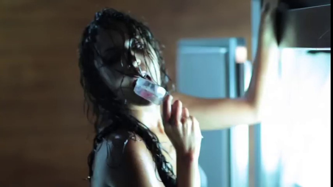 Jennifer Humphrey Chica Bomb