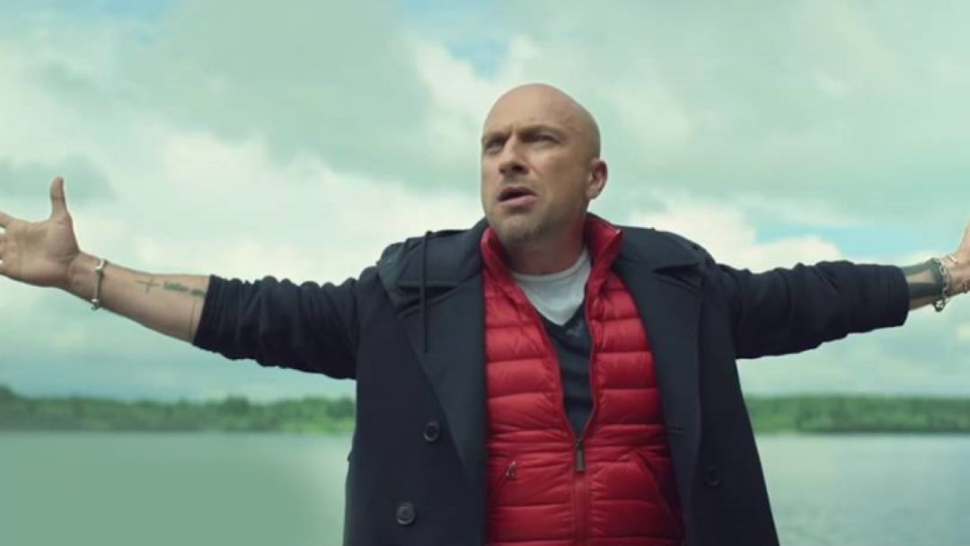 Maduro con grandes sacerdotes