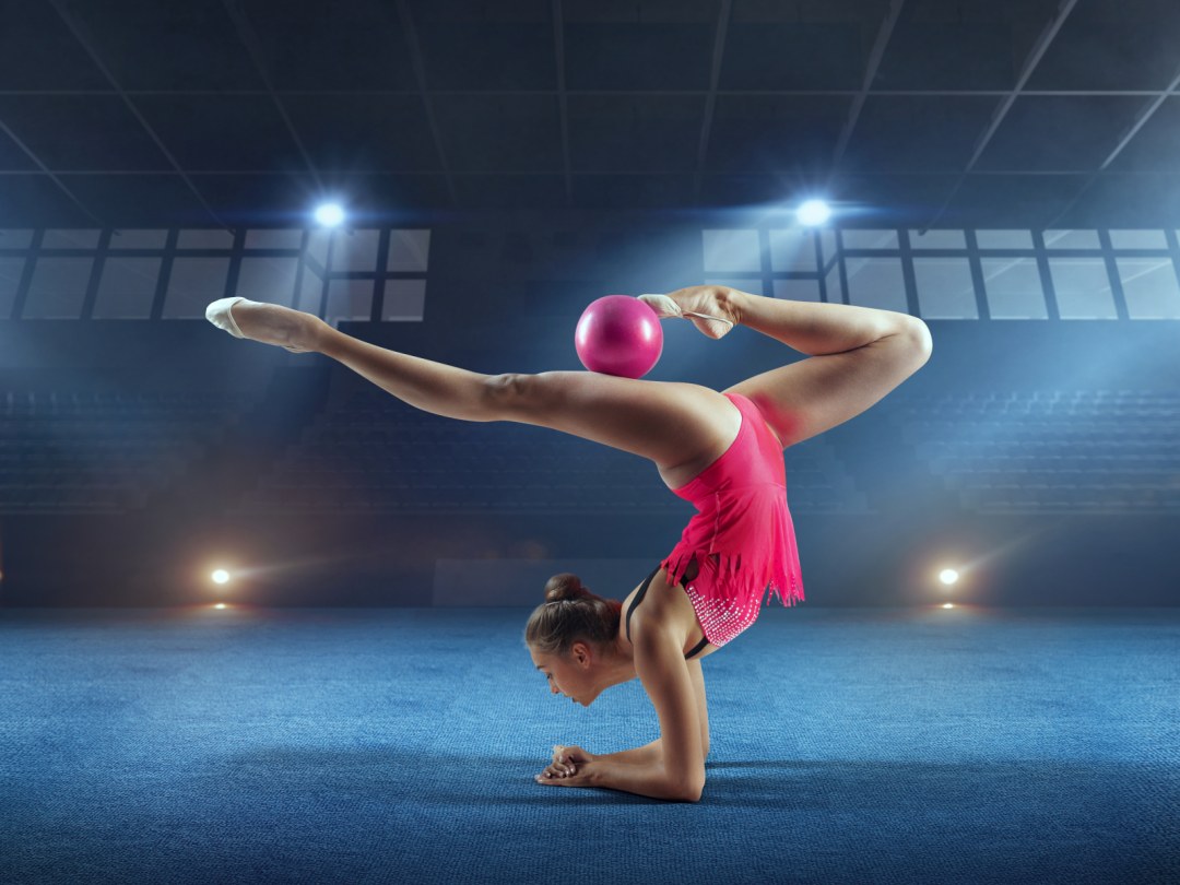 Ballerina desnuda está comprometida