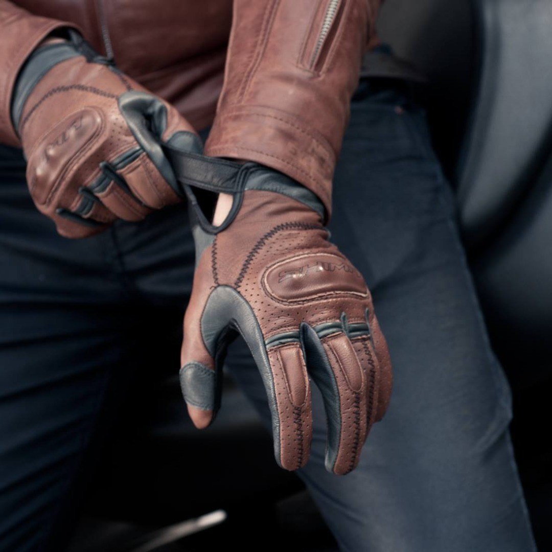 Dominación femenina Fisting