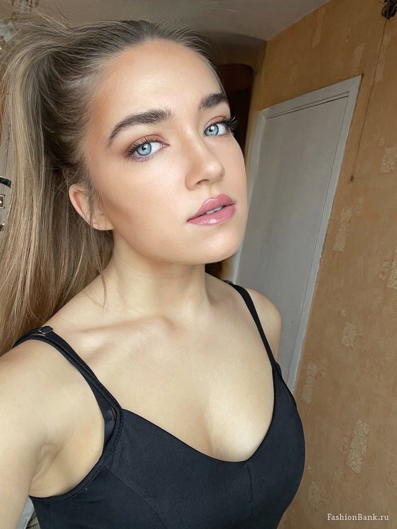 Alex lolly