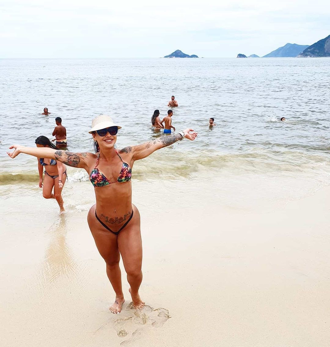 Vanessa Cage Pornstar