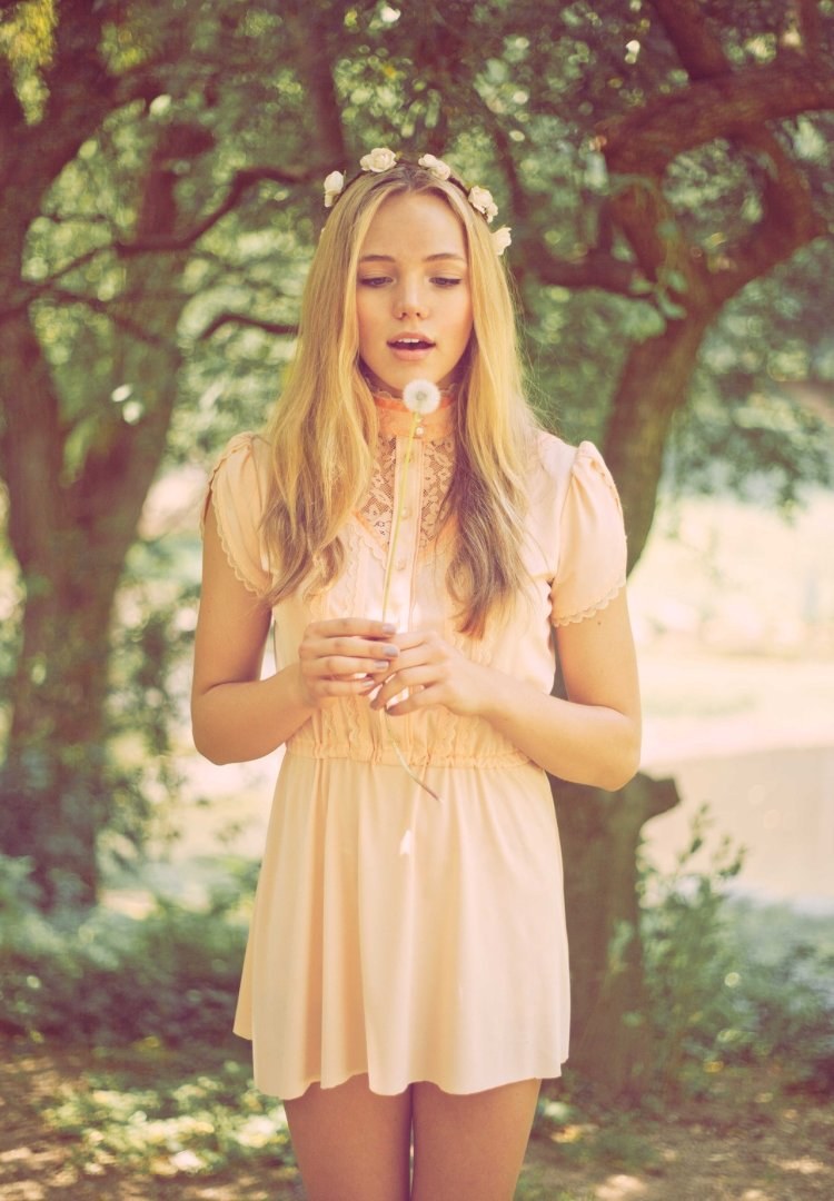 Laylacherrie conocido como _petit € Nymphet_ ahora