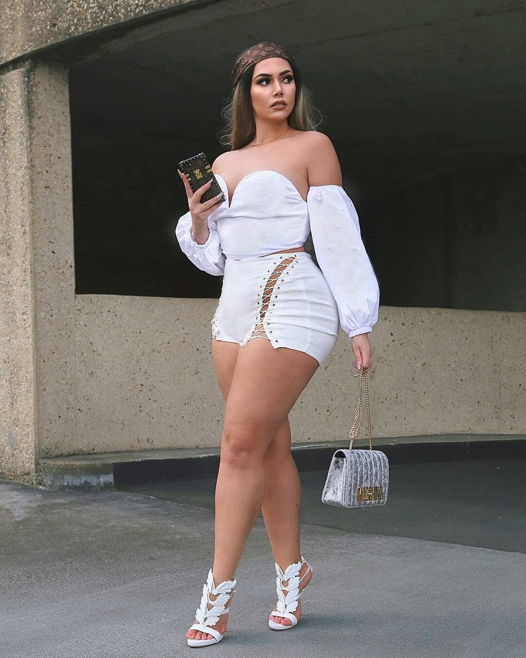 Sammy Criciger Model más Saiz