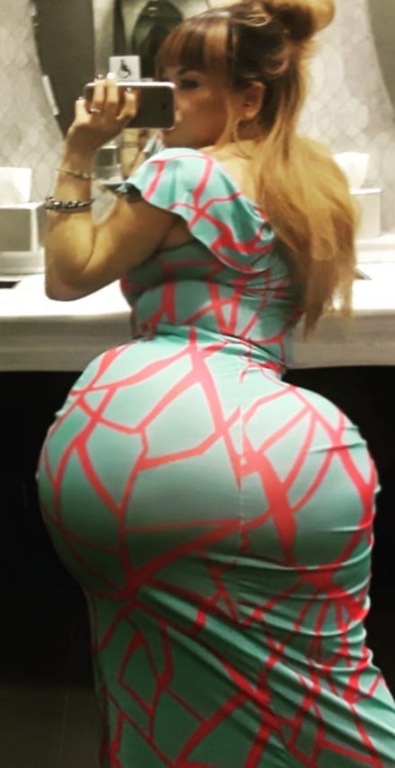 Aficionado curvilíneo en apretado