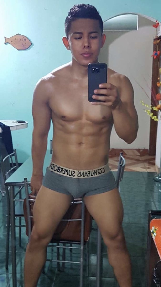 Entrenamiento de chicos blancos