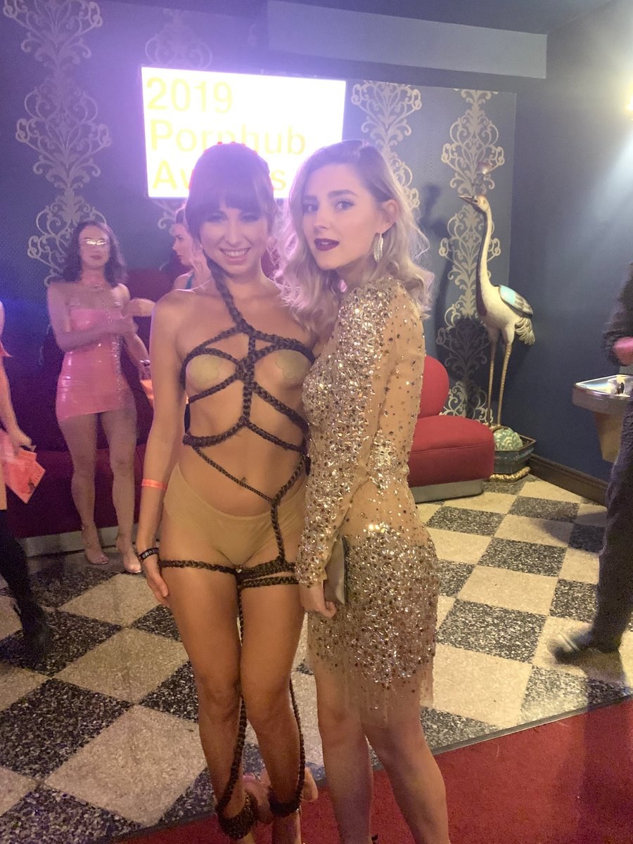 Eva elfo doble penetración