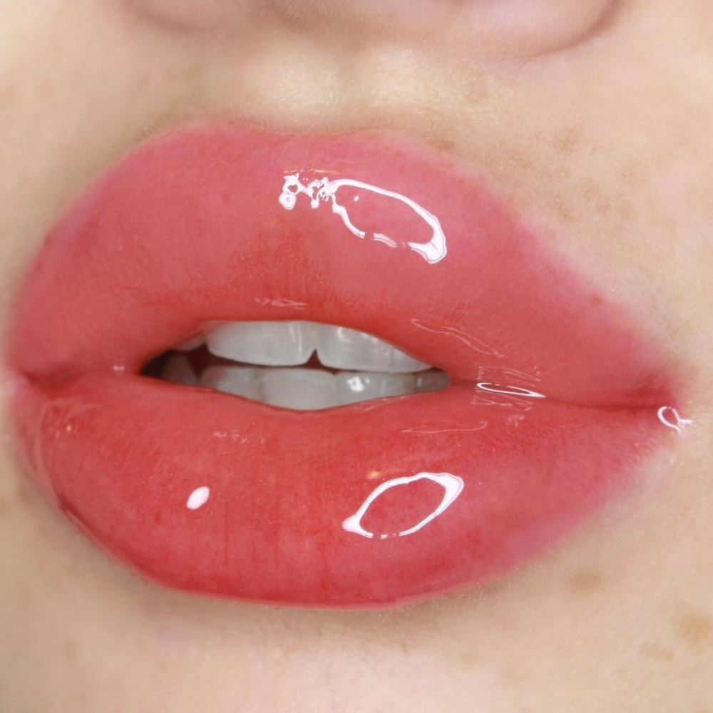 Labios rosados de la estética