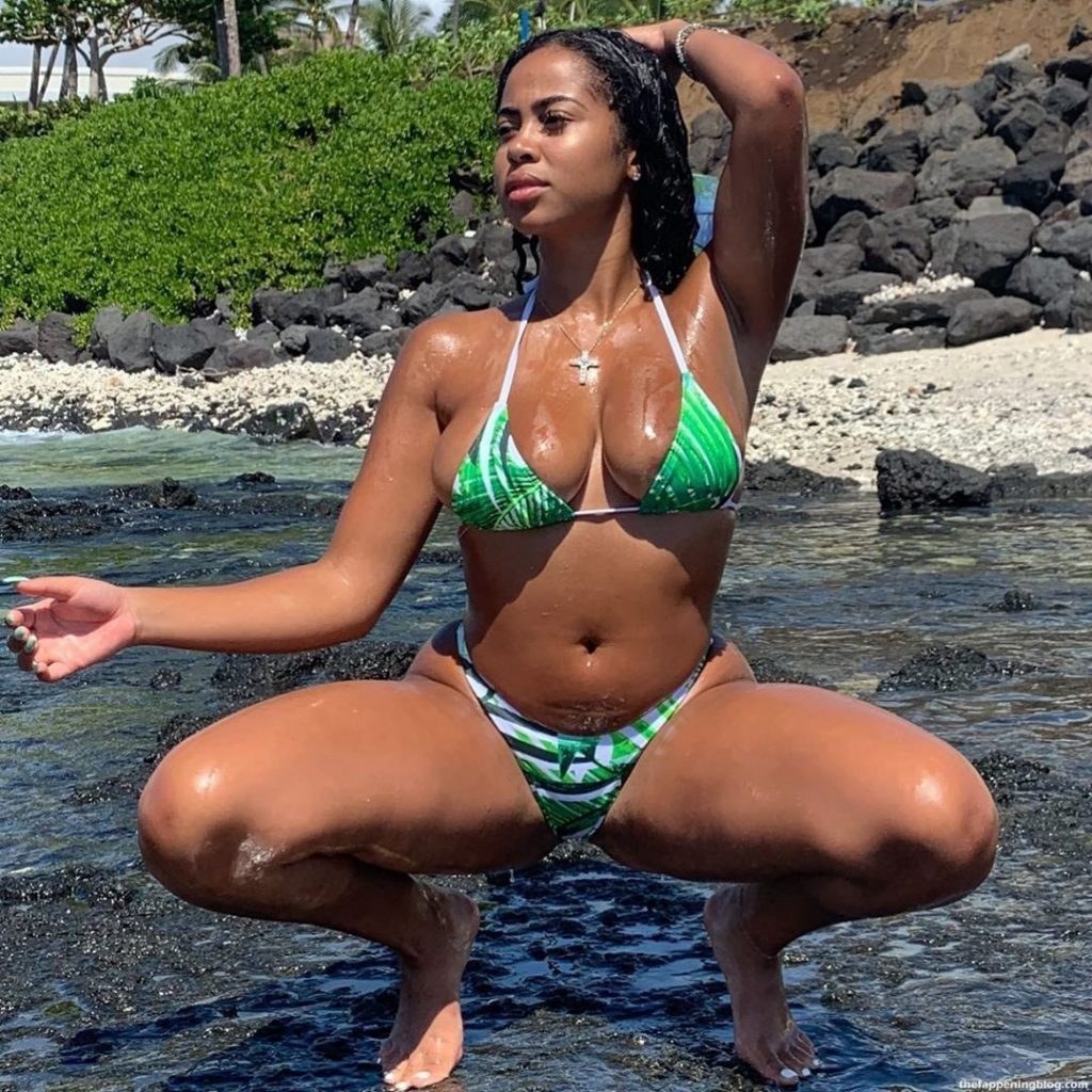 Yasmine López