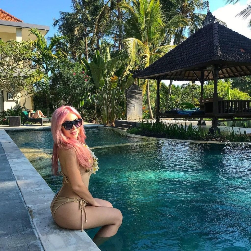 Anya Kostenko
