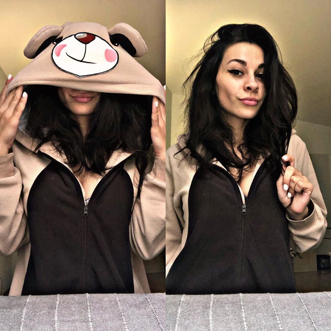 Julia Pushman en ropa interior