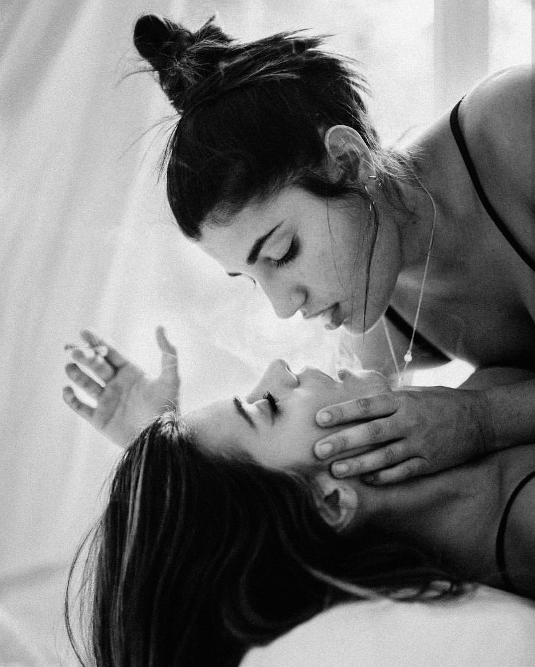 Viviendo una foto íntima de una chica