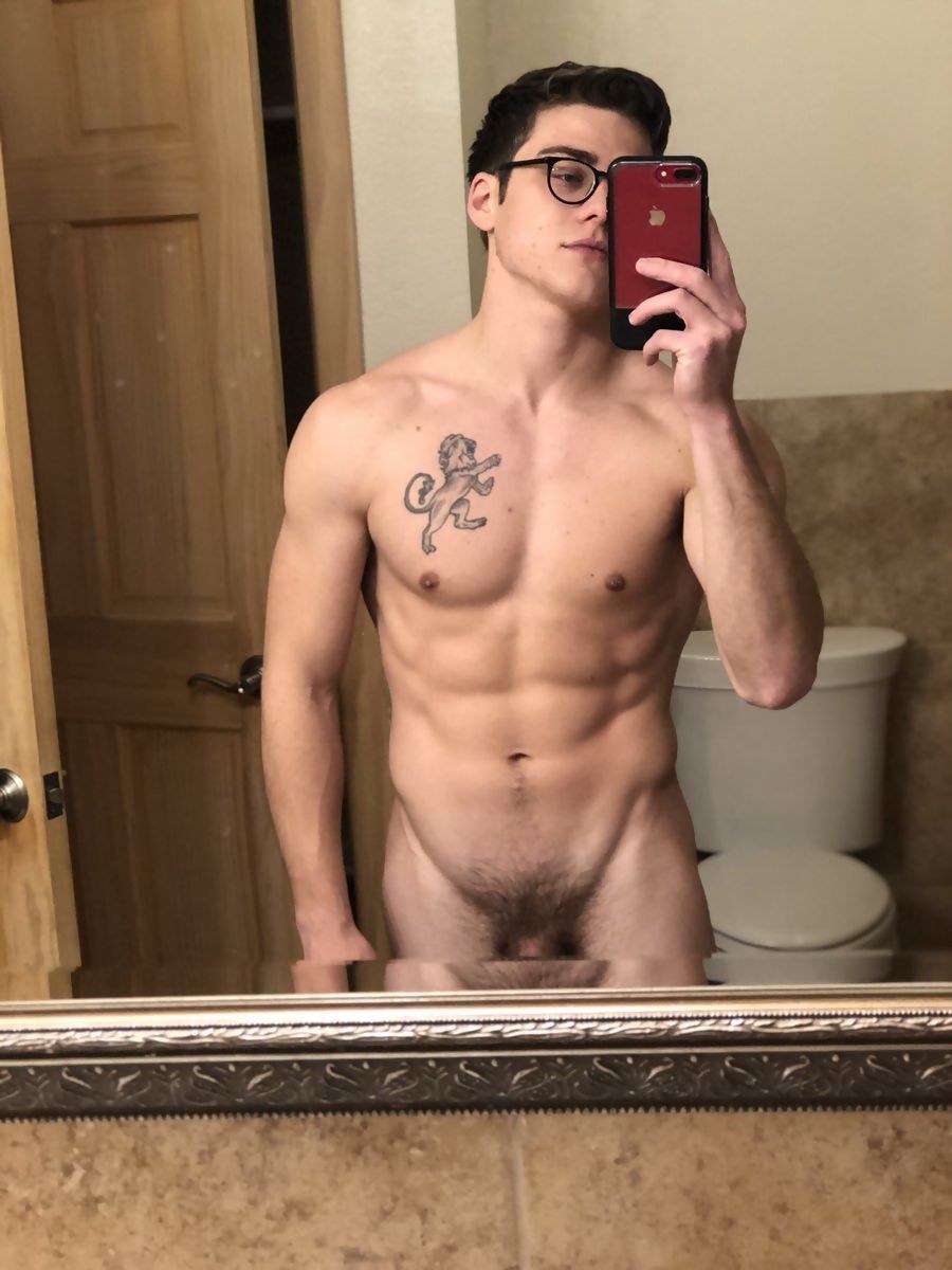 Gay sugiere niños Dustin Gold y Liam Riley