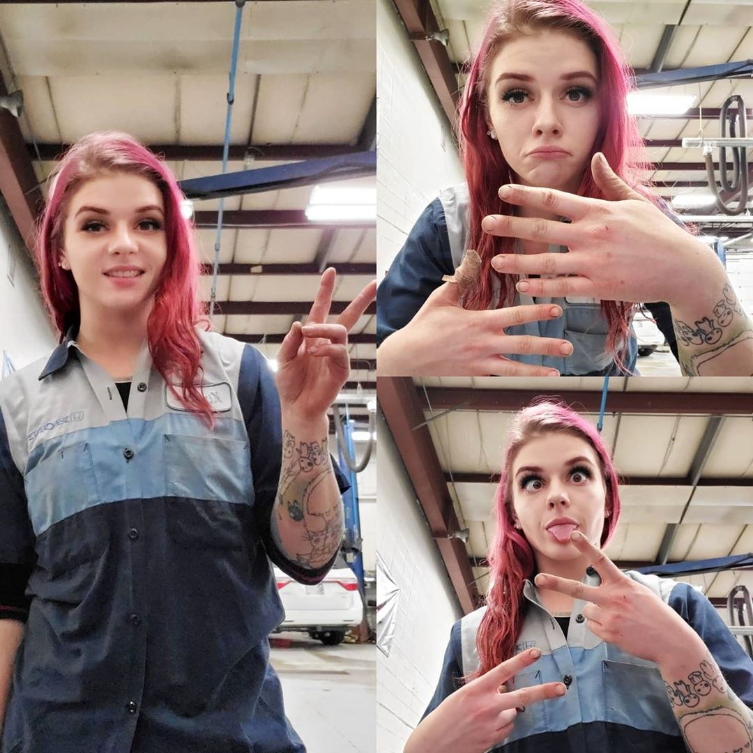 Hermosas chicas se corren en la boca