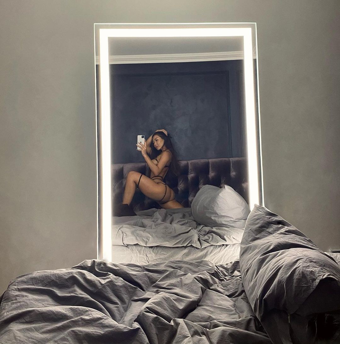 Malla de Mila Pan foto desnuda