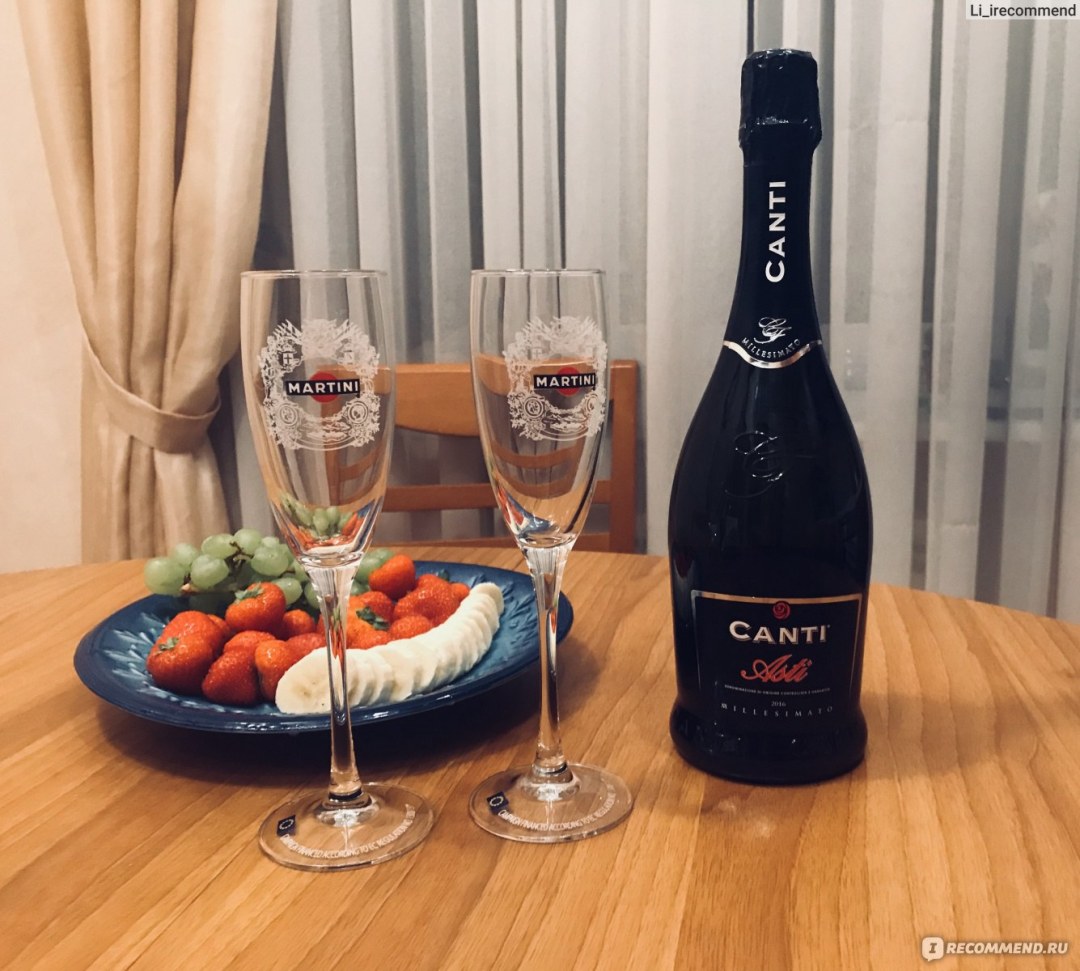 Beber vino de sodio martini sexo 10% 0.25l