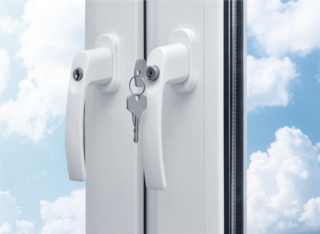 Pen a la ventana de ágata con un castillo