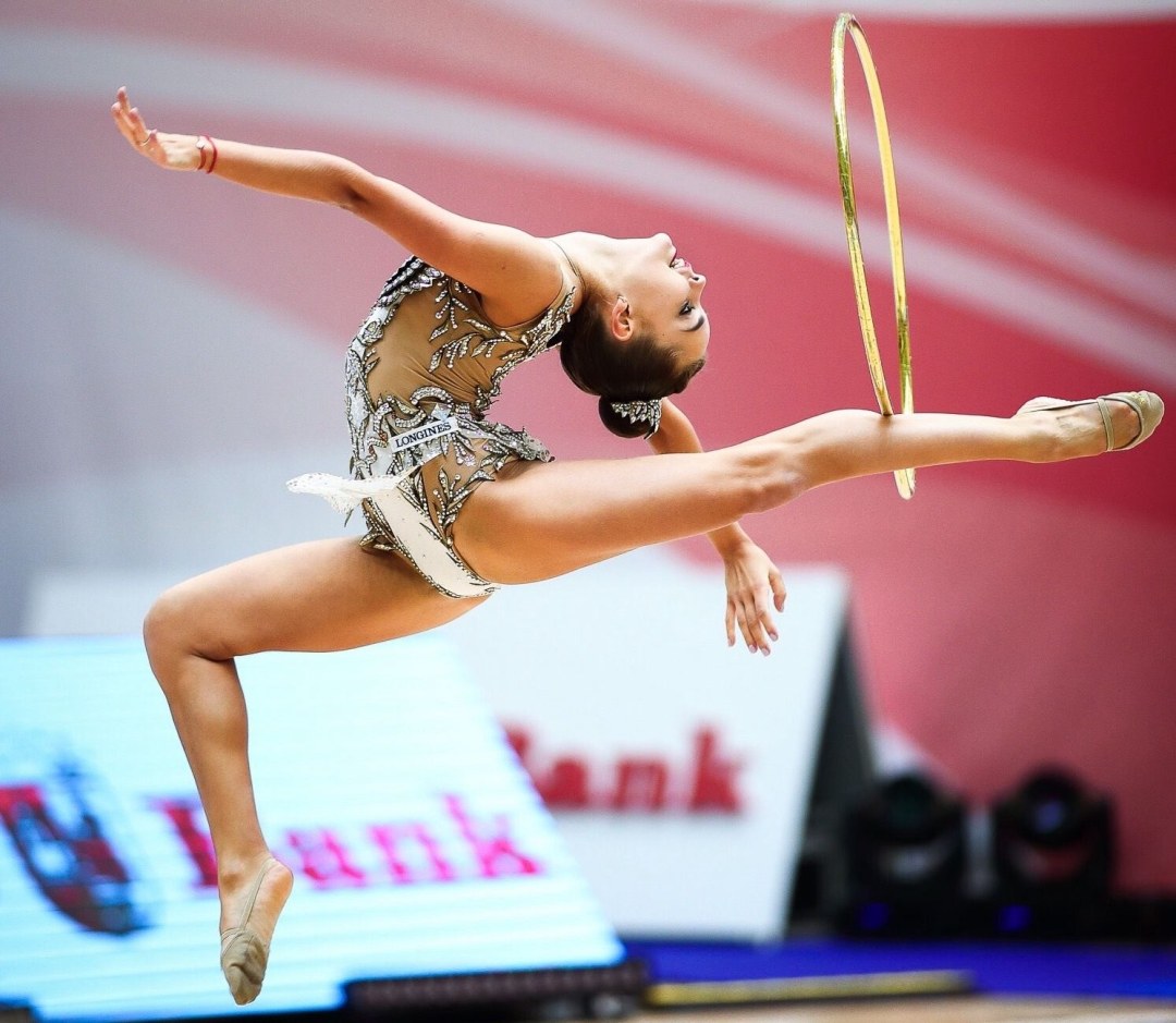 Folló a un atleta en leggings