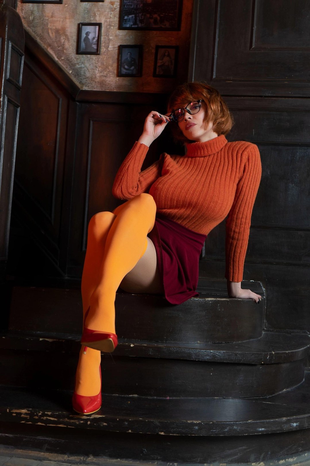 Velma Dinkley Cosplay xxx