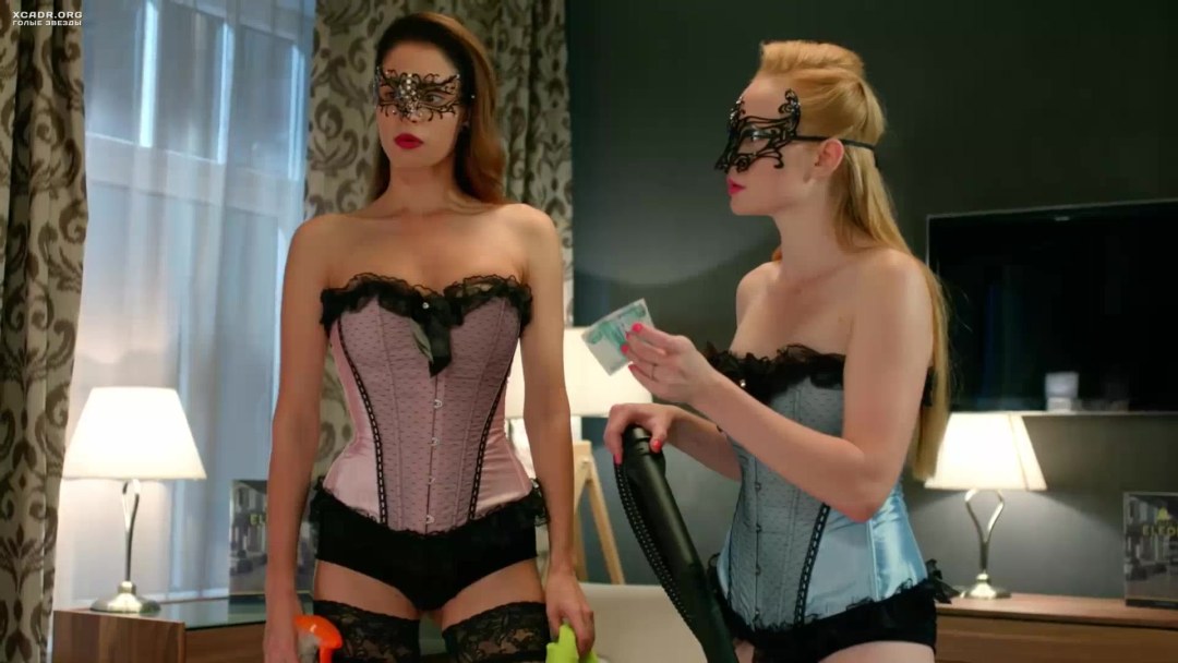 Mila Sivatskaya en la ropa interior Gran Lyon
