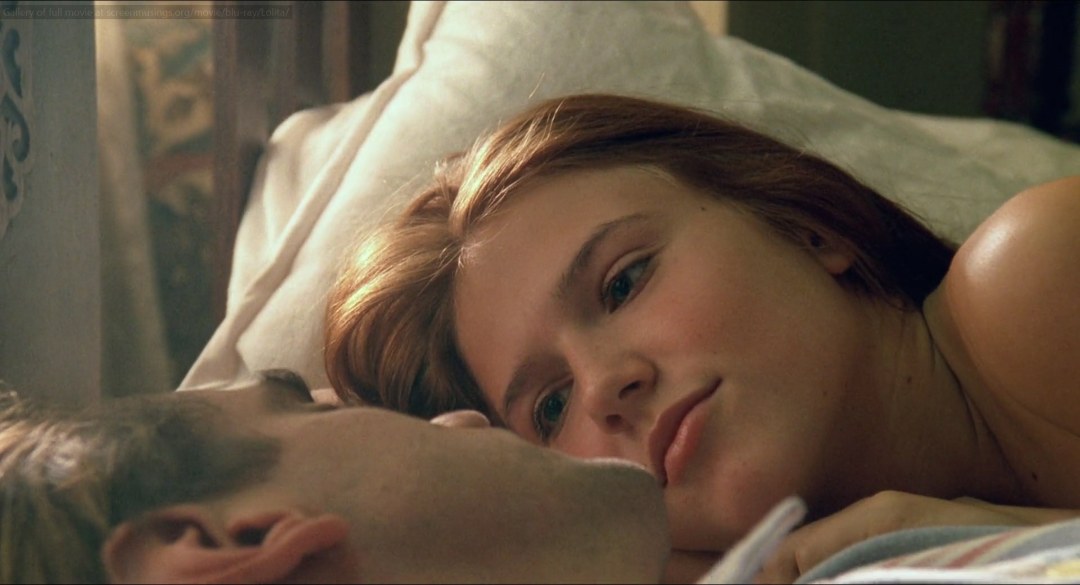 Femenino femenino en el vestido