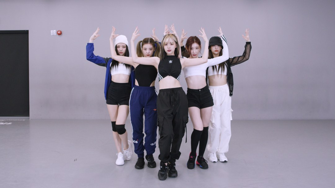 Itzy Loco Dance Practice