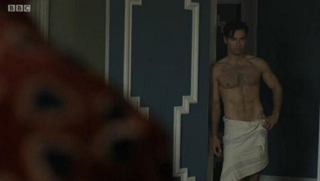 Killian Murphy con un torso desnudo