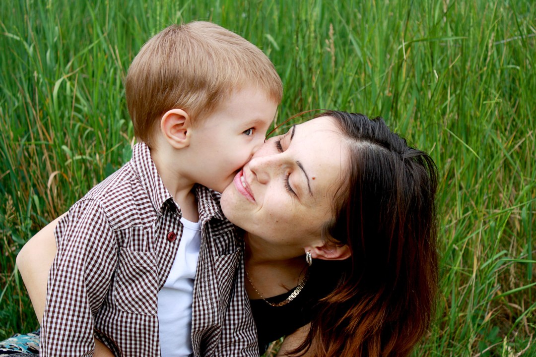 Una mujer con un hijo